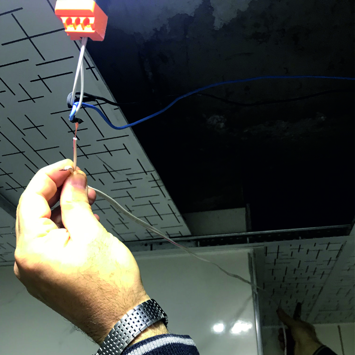 Sakoya Aspiratör Sessiz Banyo Wc  30x30  Pencere Tipi 100 M3/h Geri Tepme Klapeli 304 Paslanmaz panel